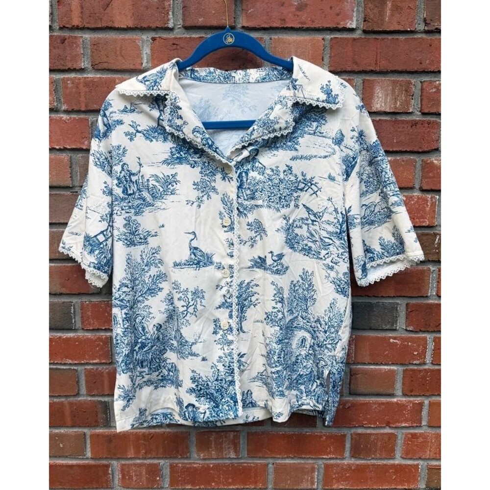 Cider Blue & White Toile de Jouy Short Sleeve Blouse